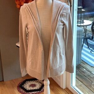 GAP Cream Women's Cardigan Sweater